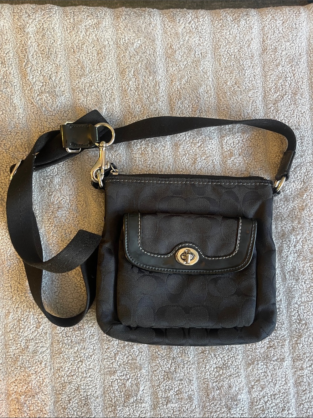 Coach Black Signature Crossbody with Turnlock Pocket